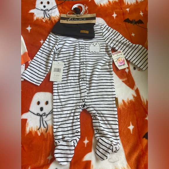 2 Infant Halloween Onsie / Outfit - Picture 14 of 14